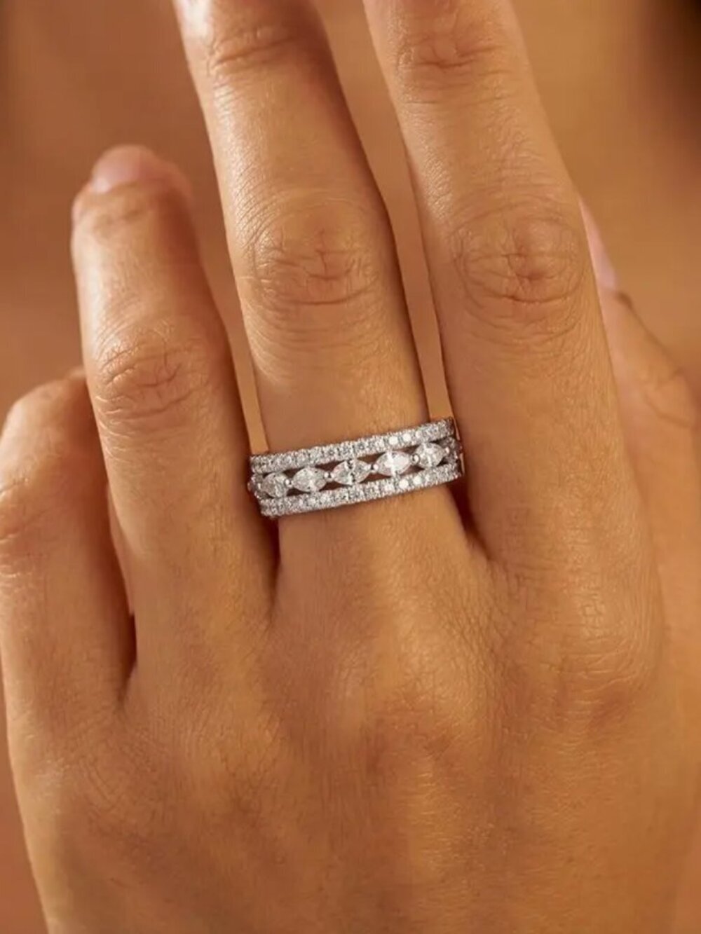 NEW 18k White Gold Diamond Ring Band Diamond Pave Band
